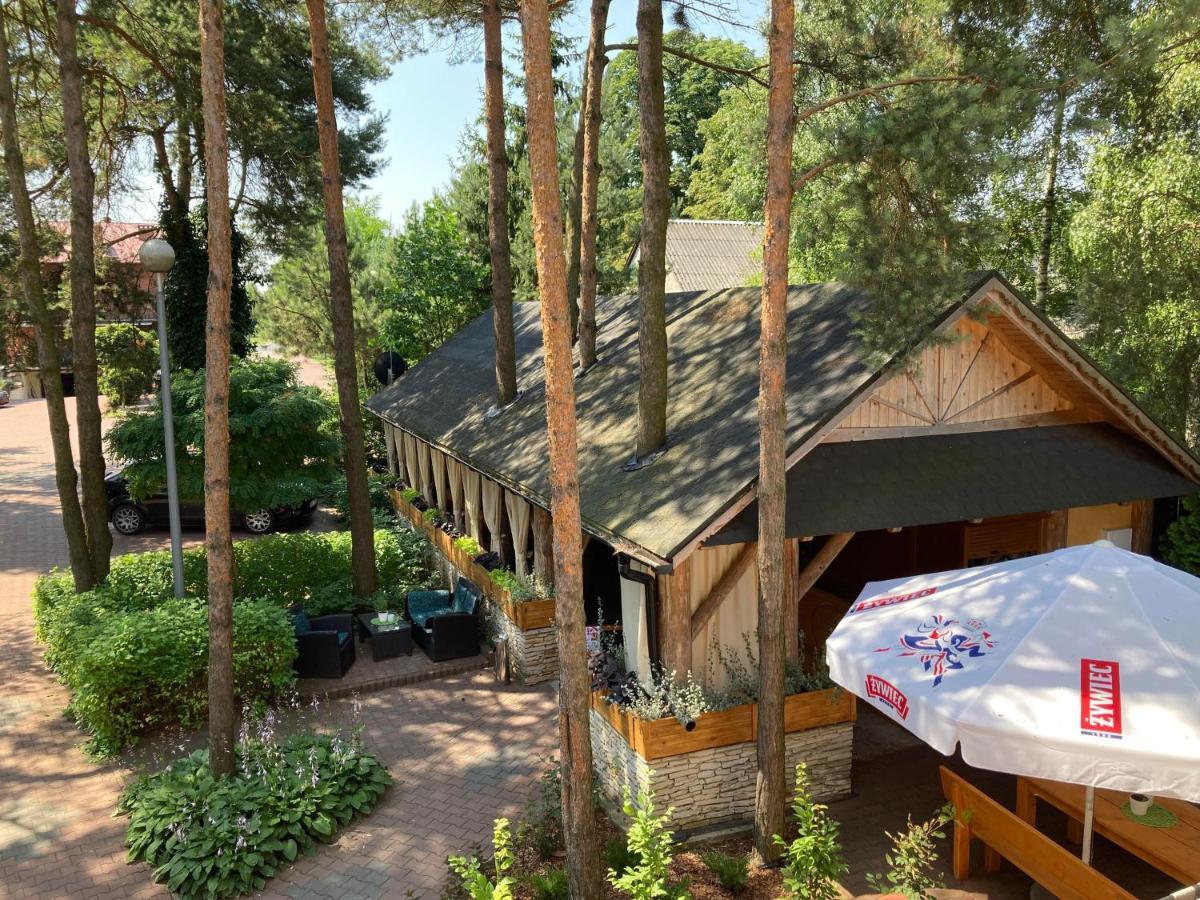 Sosnowy Dworek Apartment Borkow Exterior photo