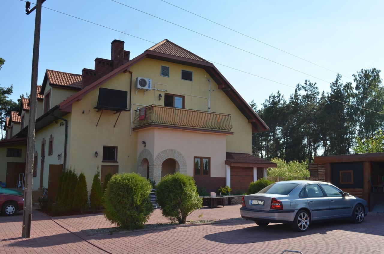 Sosnowy Dworek Apartment Borkow Exterior photo